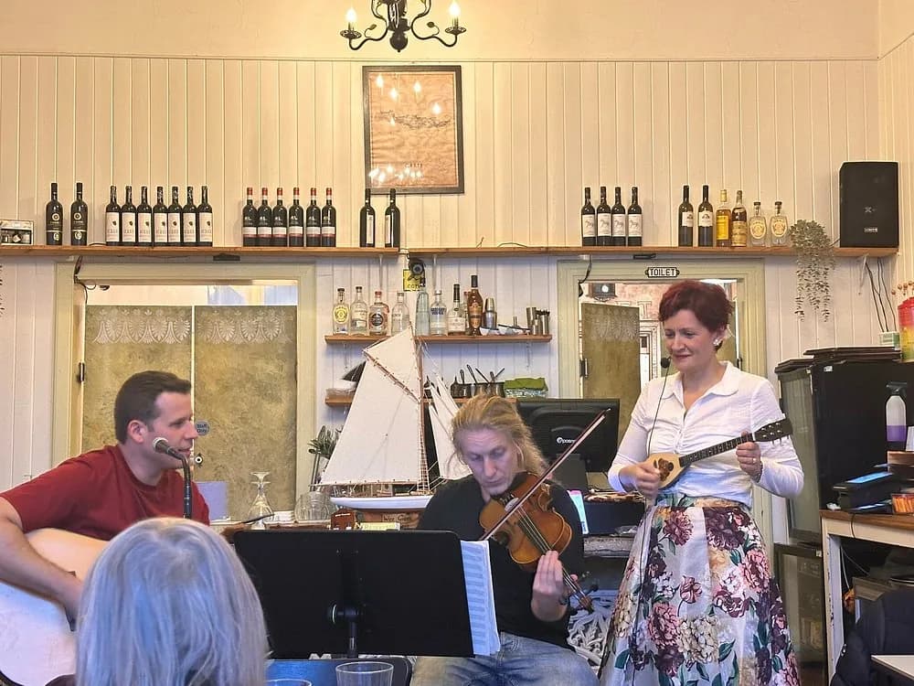 Live music night