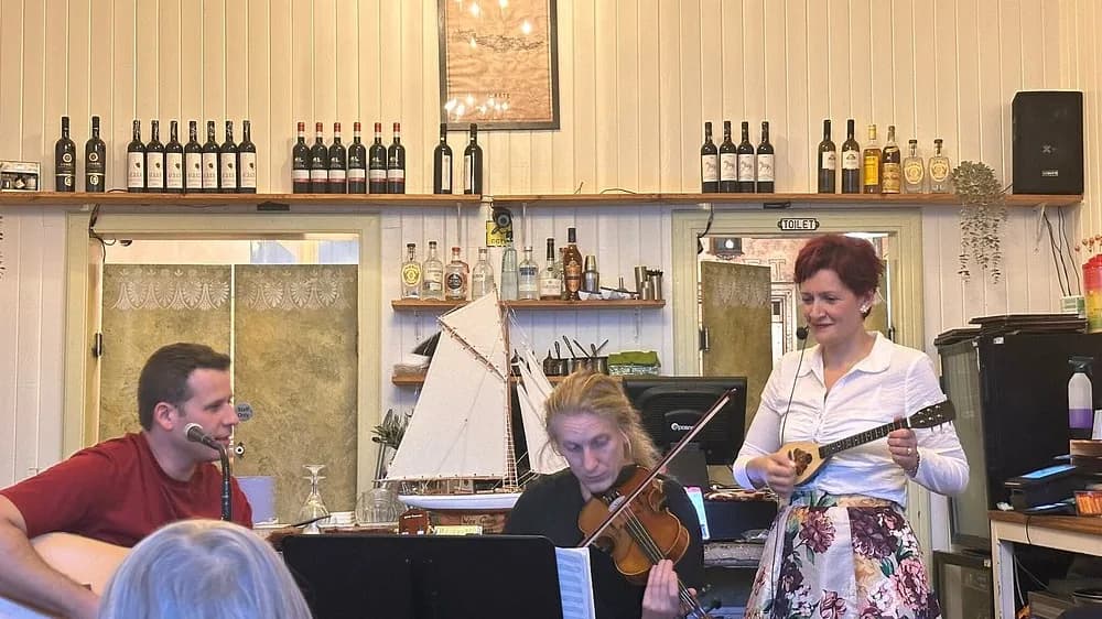 Live music in the restaurant